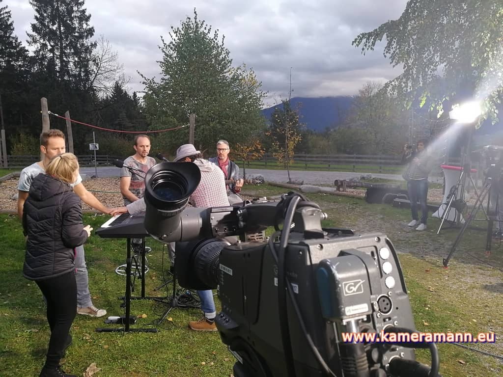 ORF - Unterwegs in Österreich ORF Unterwegs in Österreich - zu Gast in Tirol. Täglich vier Stunden LIVE aus dem mobilen ORF Studio. | daheim in österreich, guten morgen österreich, Kameramann Tirol Andreas Felder, orf, tirol, unterwegs in österreich, vorarlberg