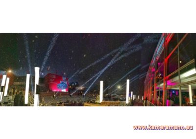 Hahnenkamm - Kitzbühel 2018 Auf der schwersten Abfahrtsstrecke der Welt stürzen sich die Rennfahrer durch das Ziel. | arnold schwarzenegger, hahnenkamm, Kameramann Tirol Andreas Felder, kitzbühel, stangwlwirt, weisswurstparty