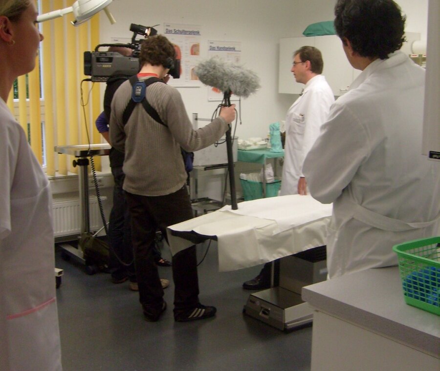 Dreharbeiten verschiedene Sender 1157 900x760 - Backstage